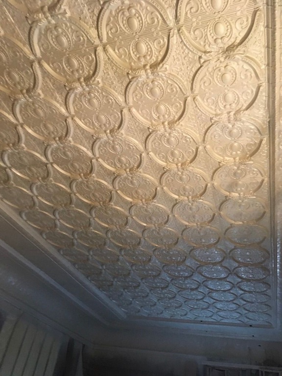 Restored Tin Ceiling